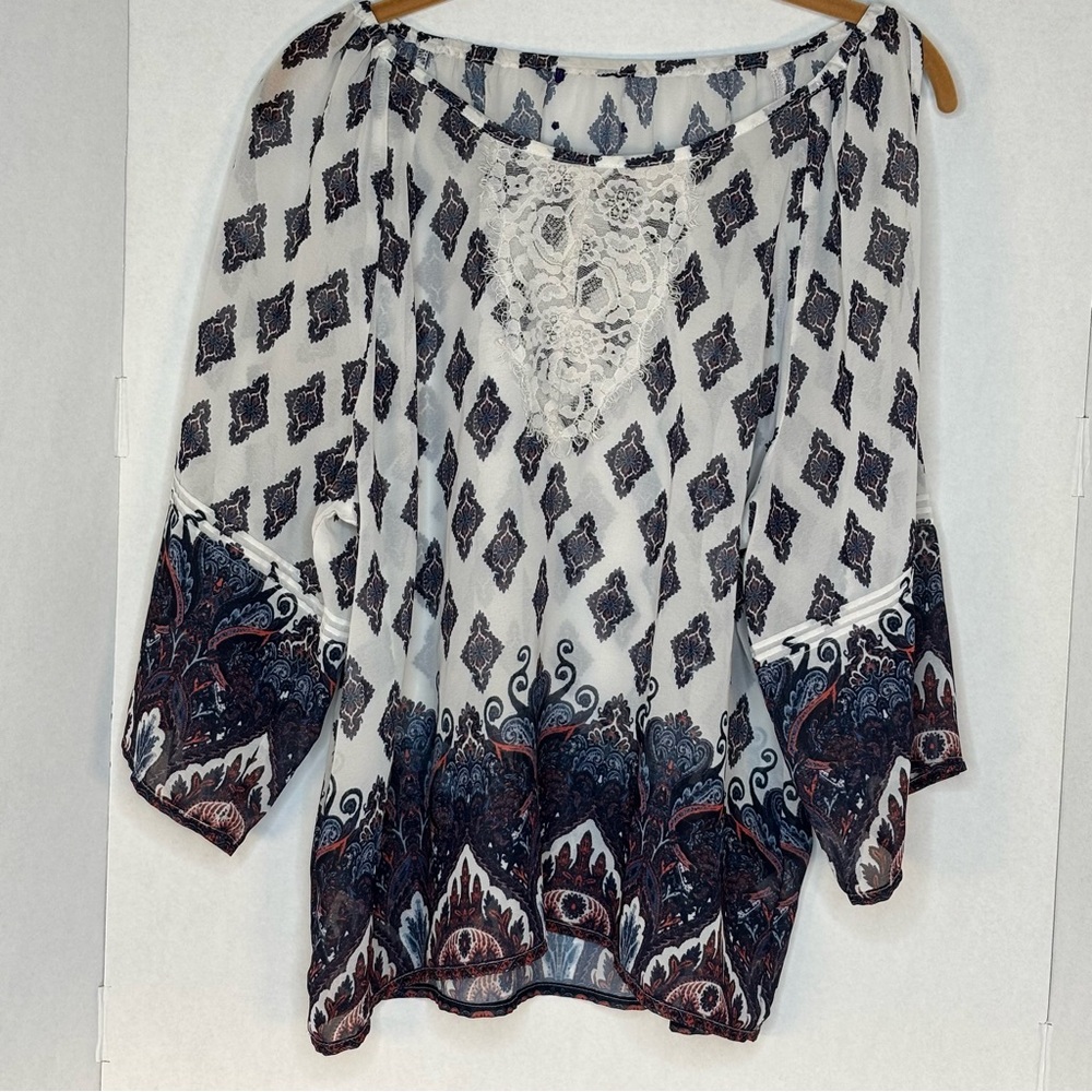 Bohemian Lace-Inset White and Navy Printed Women's Blouse Size Small